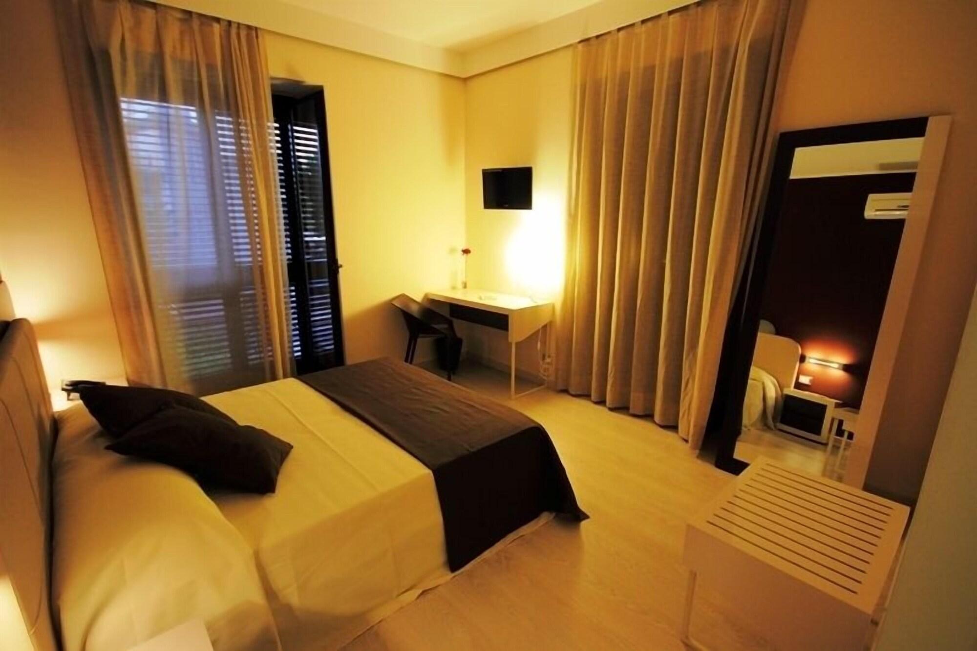 Palazzo Sciacca 3*